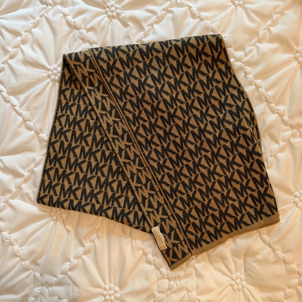 Michael Kors Black and Tan Logo Scarf